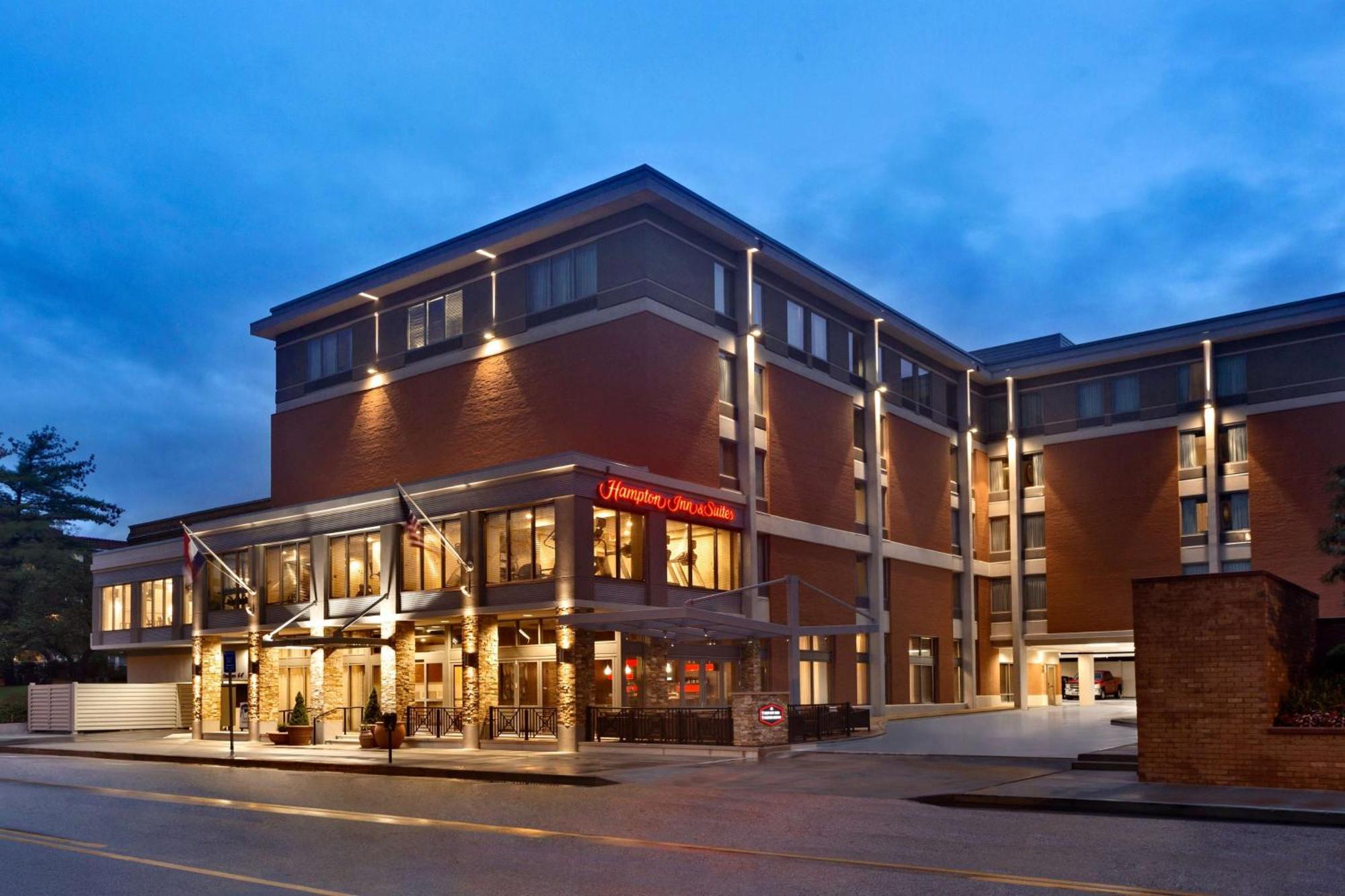 Hampton Inn And Suites Clayton/St. Louis-Galleria Area Exterior photo